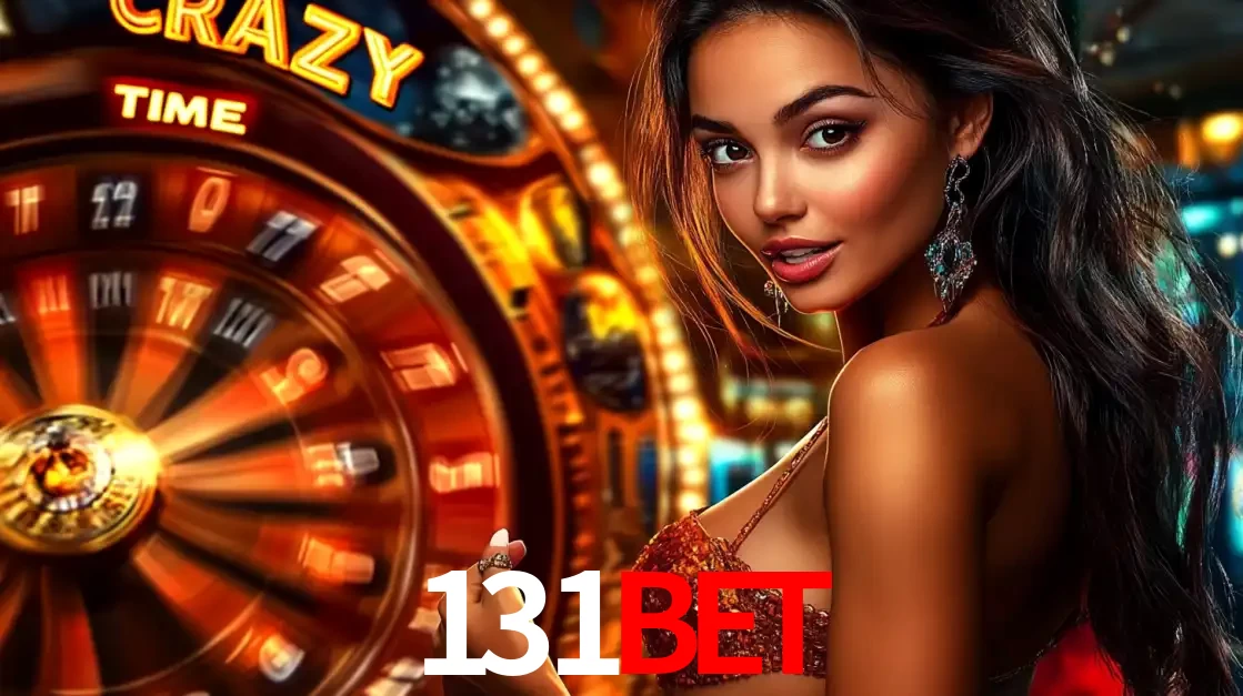 Mulher ao lado da roda de prêmios do jogo de cassino ao vivo Crazy Time, um dos shows de jogos mais emocionantes oferecidos pela plataforma de apostas 131BET.